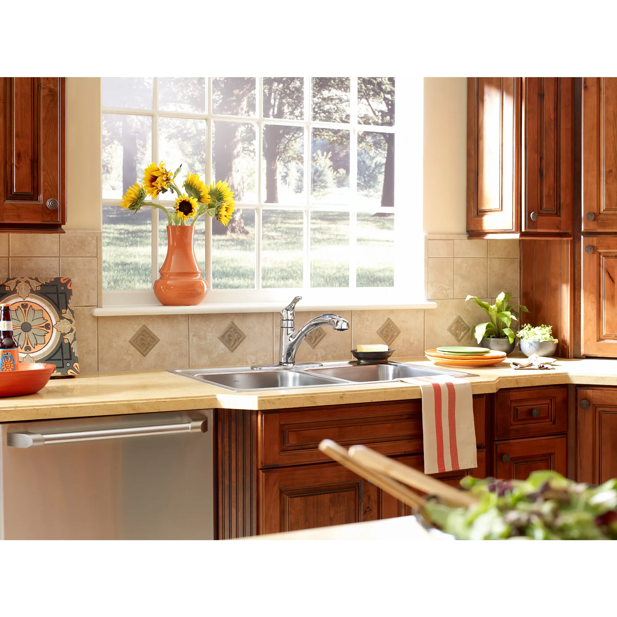 Renzo One-Handle Pullout Kitchen Faucet - Image 16