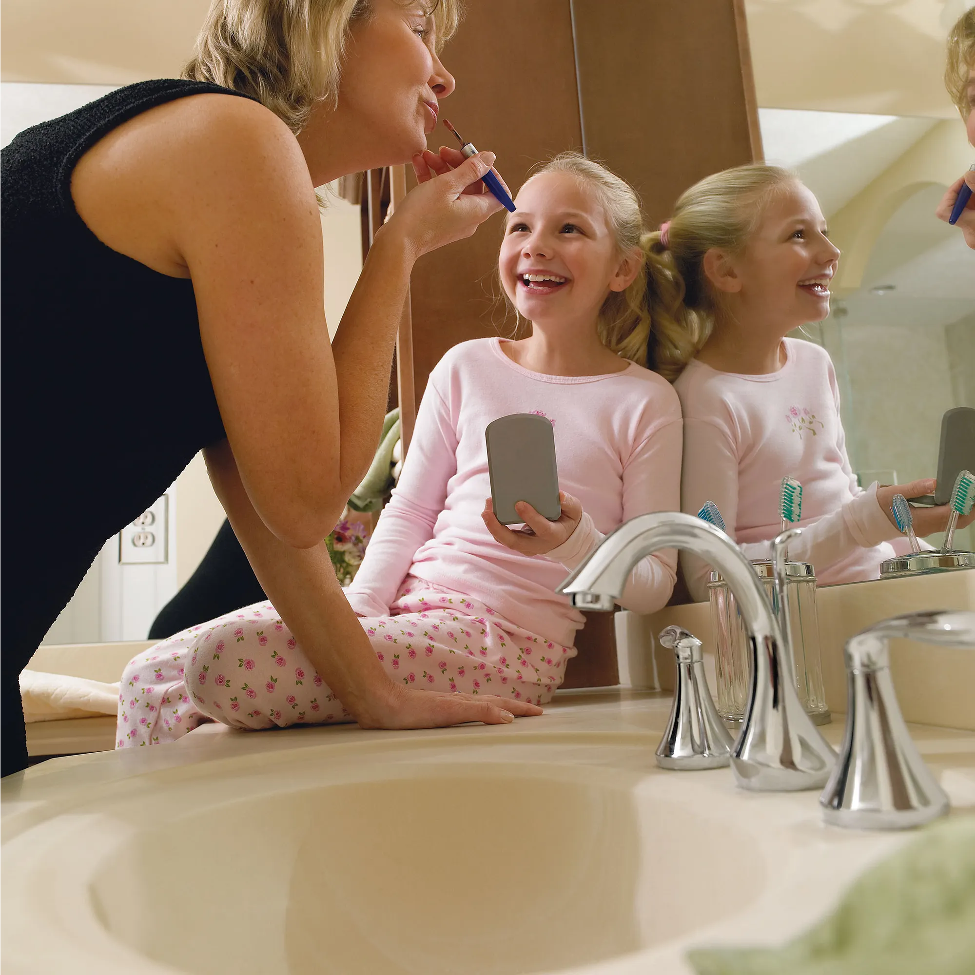 Eva Chrome two-handle high arc bathroom faucet - Image 2