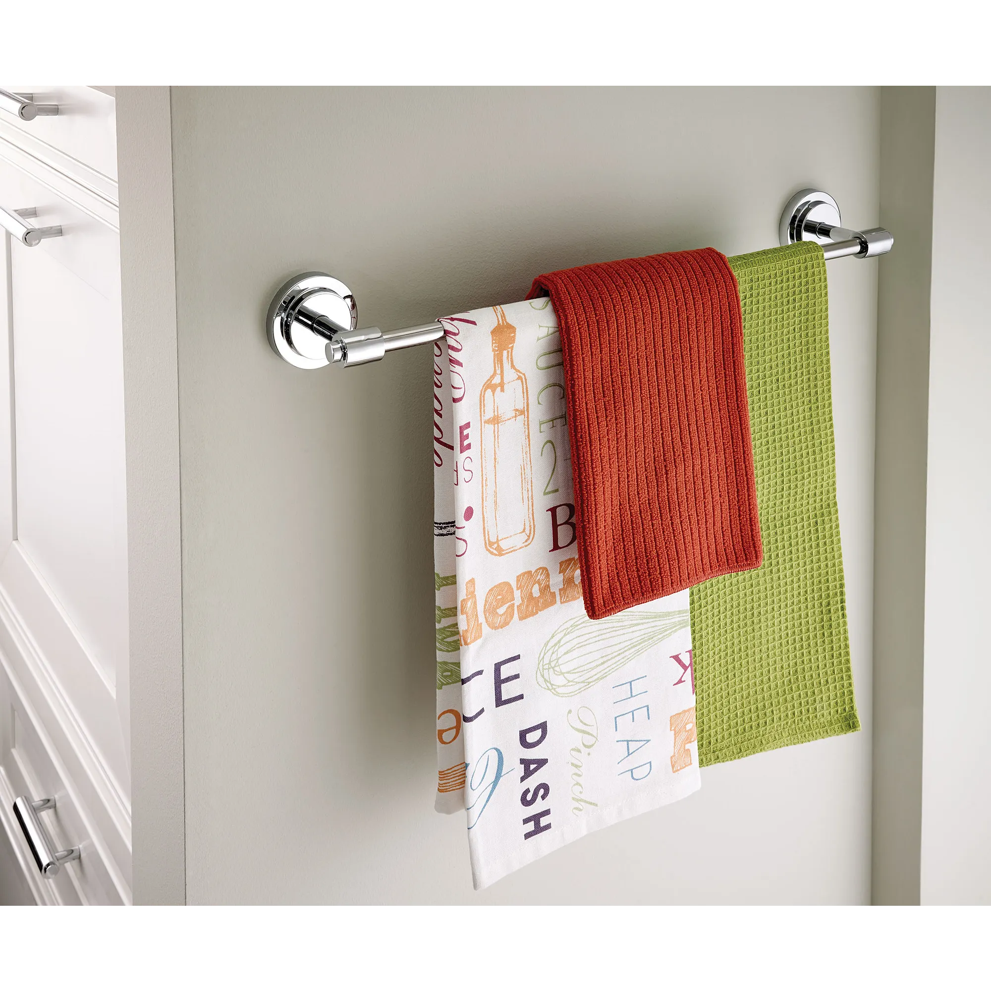 Iso 24" Towel Bar - Image 3