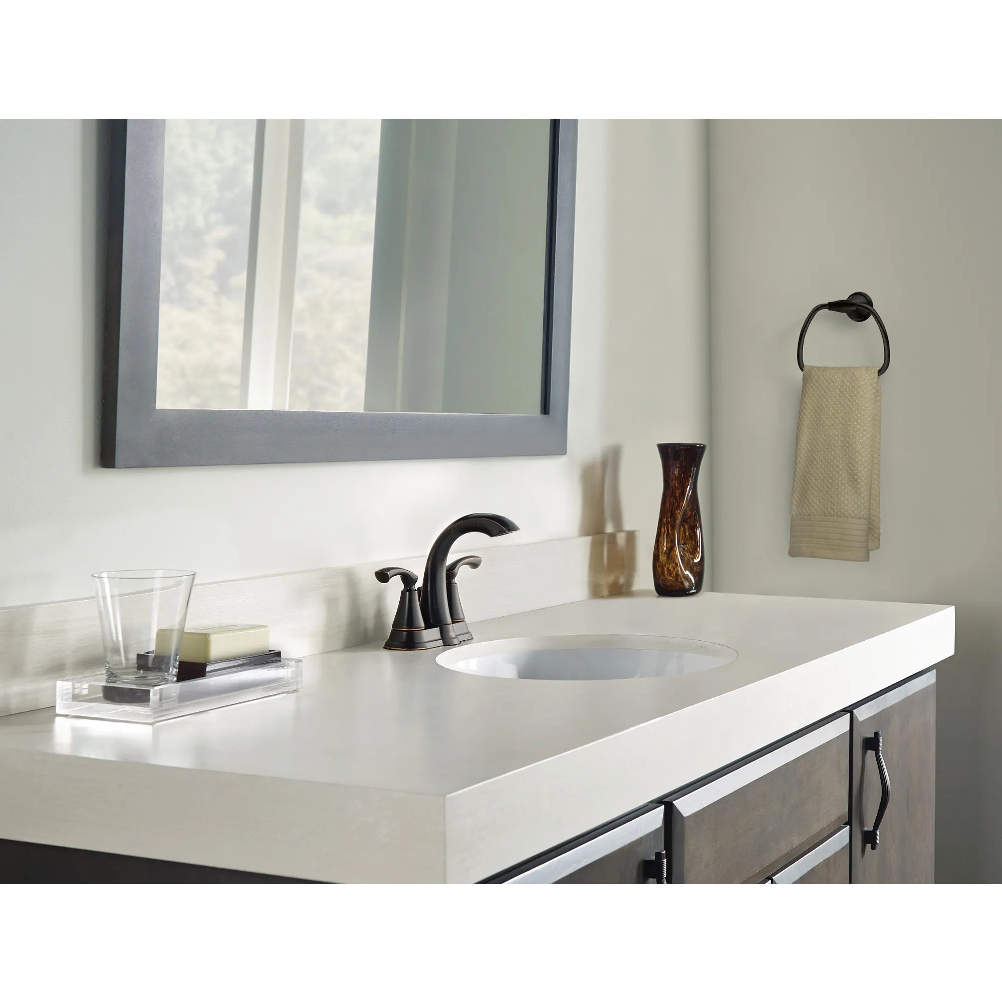 Tiffin Towel Ring - Image 17
