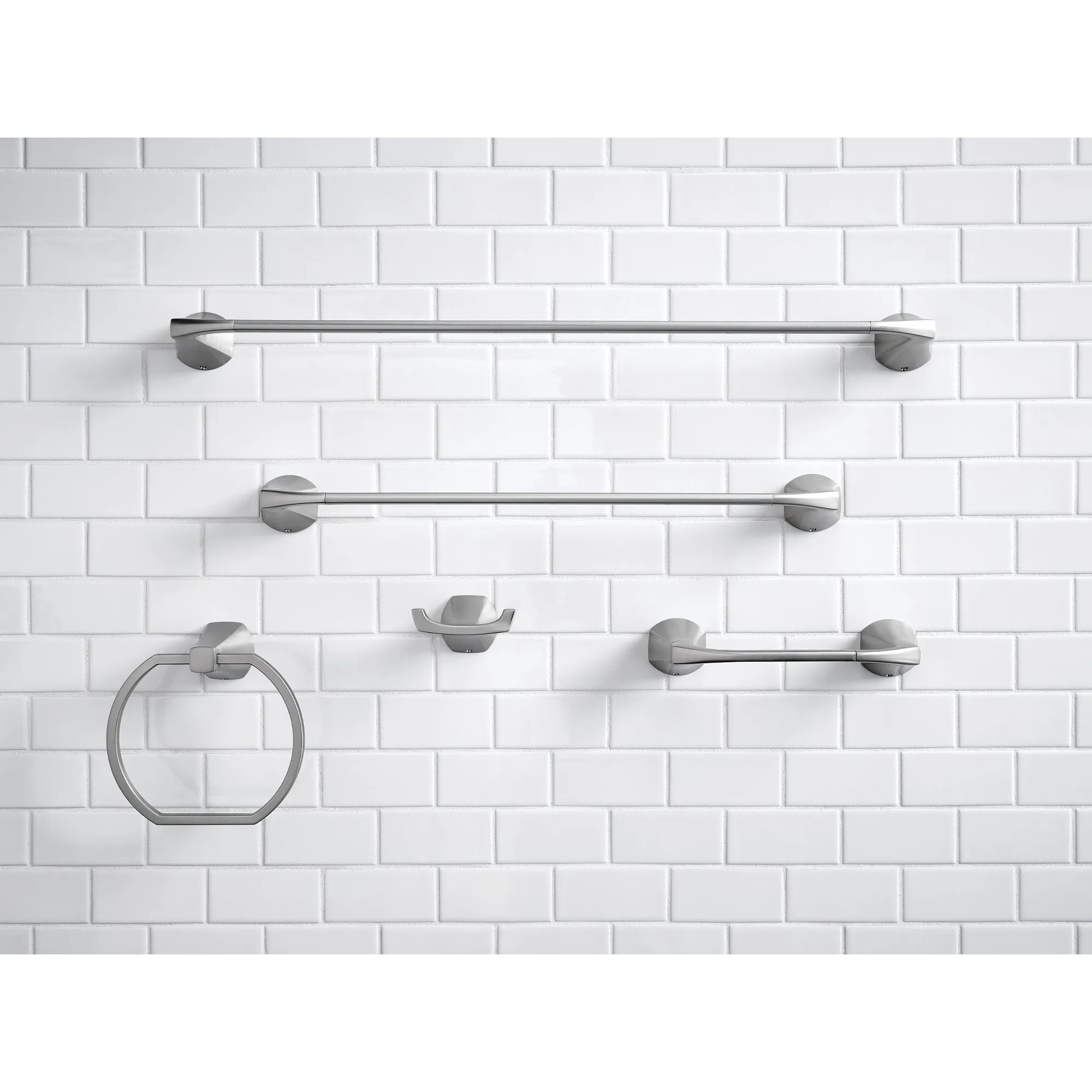 Lindor Towel Ring - Image 13