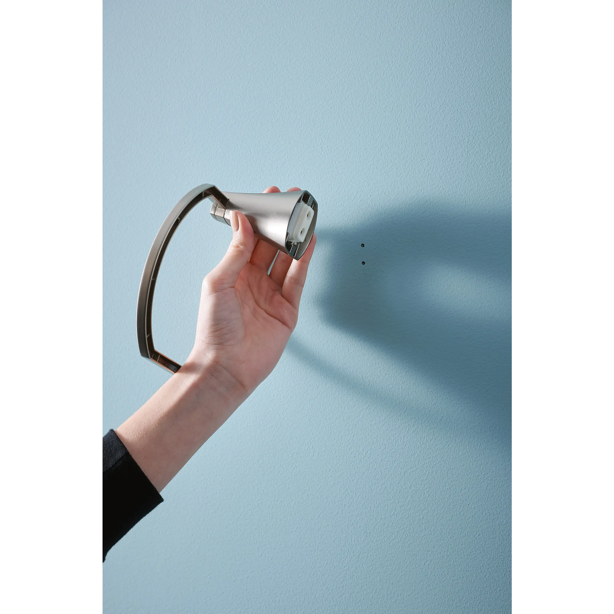 Lindor Towel Ring - Image 18