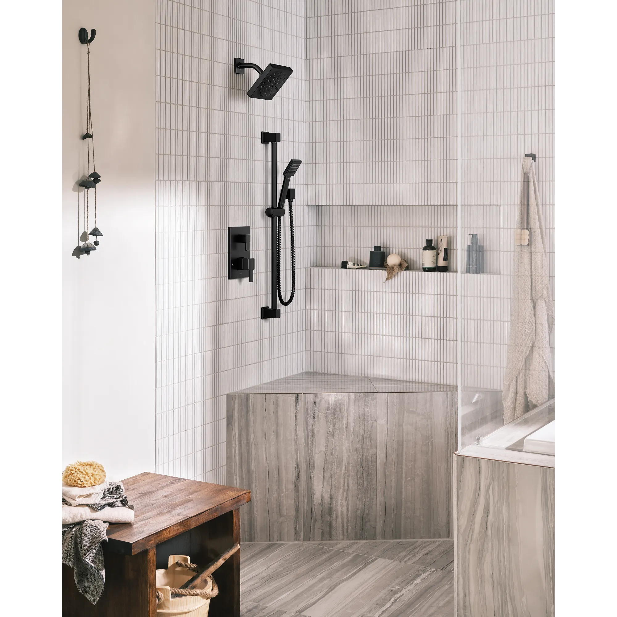 90 Degree Moen Eco-Performance Handheld Shower - Image 4