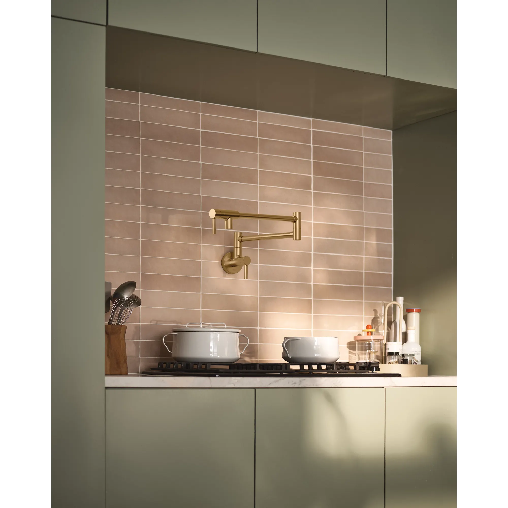Modern Wall Mount Swing Arm Pot Filler - Image 47