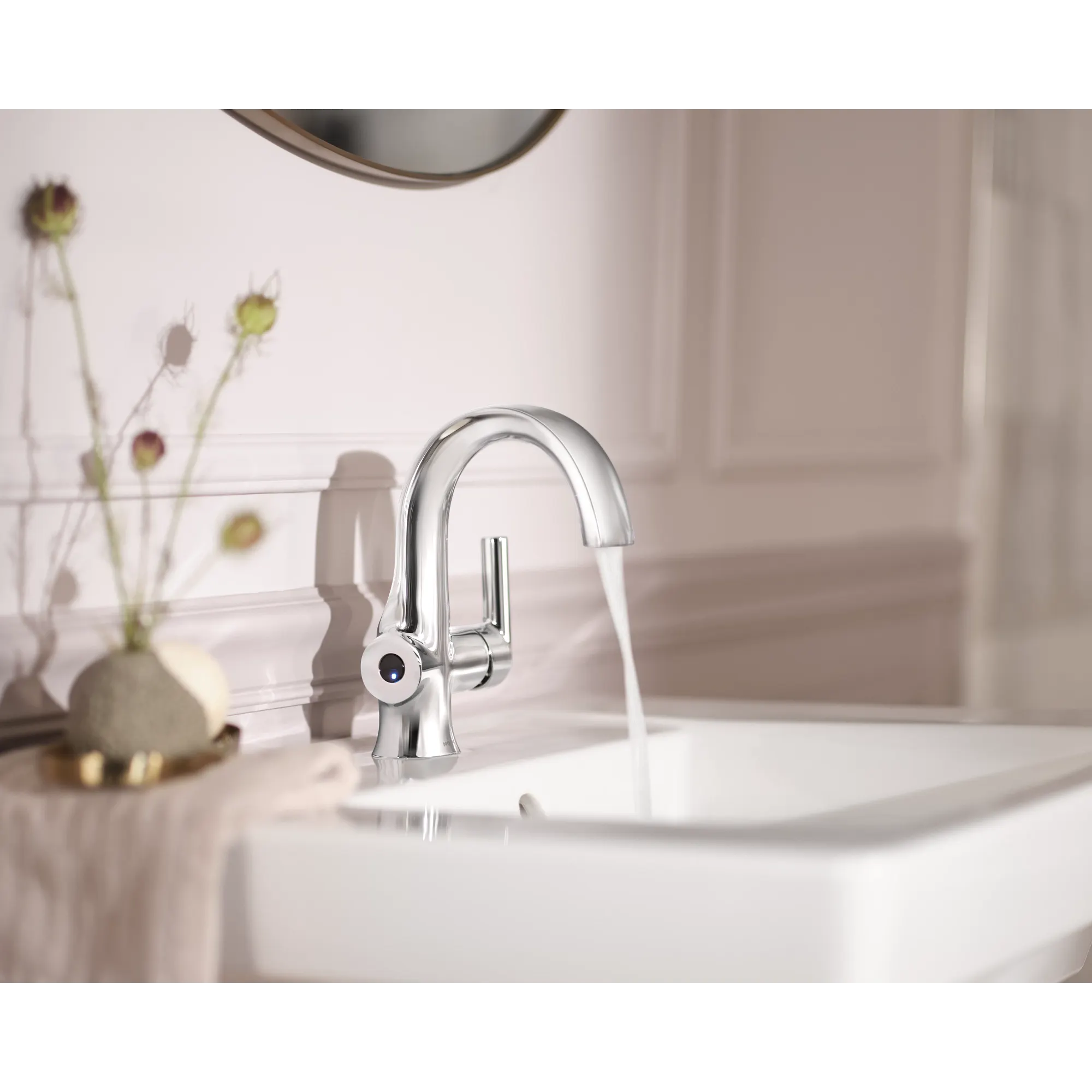 Doux MotionSense One-Handle Touchless Bathroom Faucet - Image 2