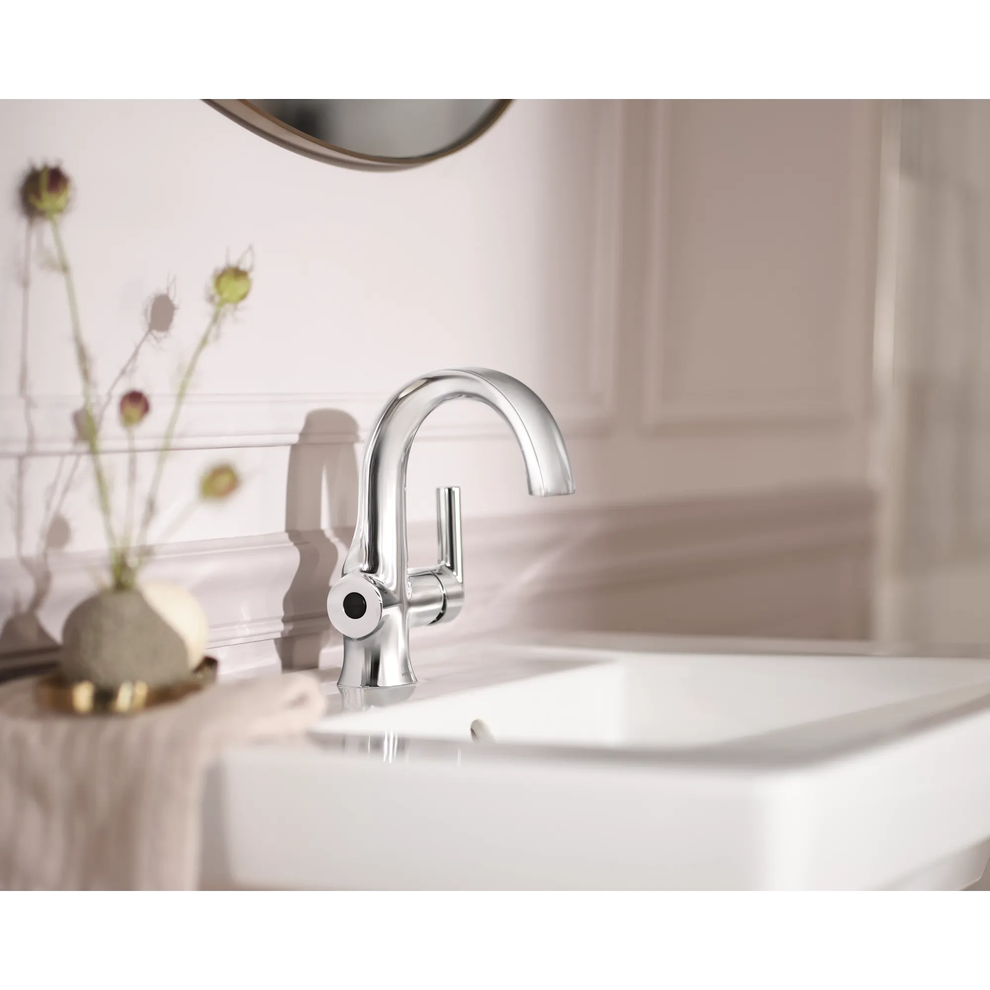 Doux MotionSense One-Handle Touchless Bathroom Faucet - Image 4