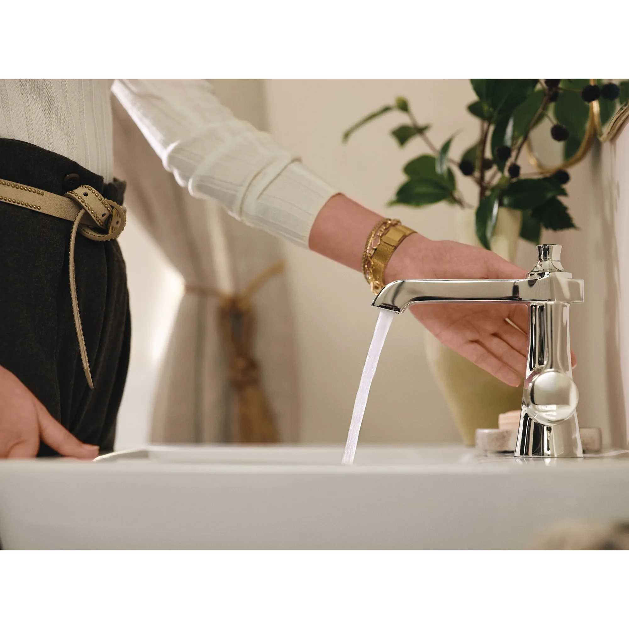 Flara MotionSense One-Handle Touchless Bathroom Faucet - Image 7