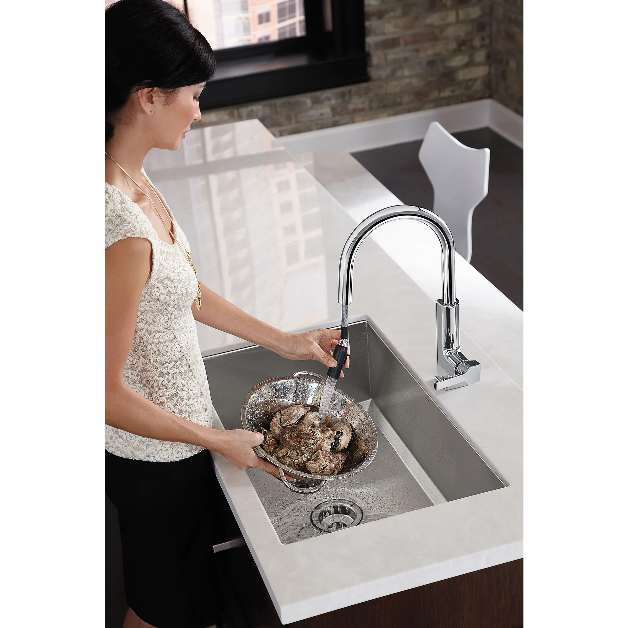 Sto One-Handle High Arc Pulldown Kitchen Faucet - Image 12