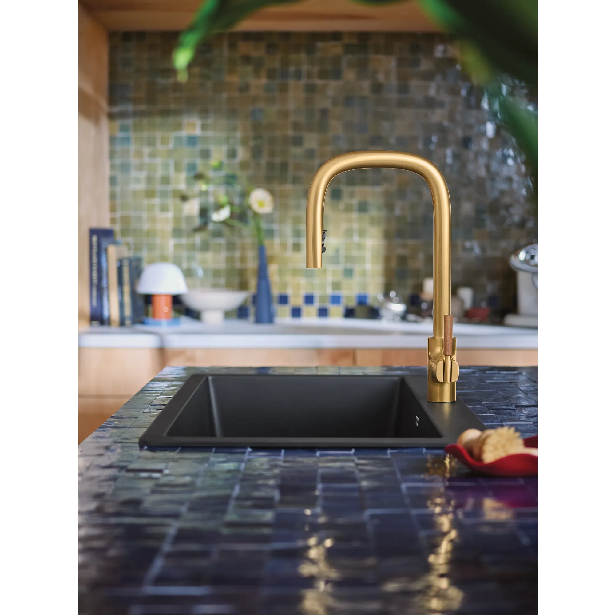 Tenon One-handle High Arc Pulldown Kitchen Faucet - Image 52