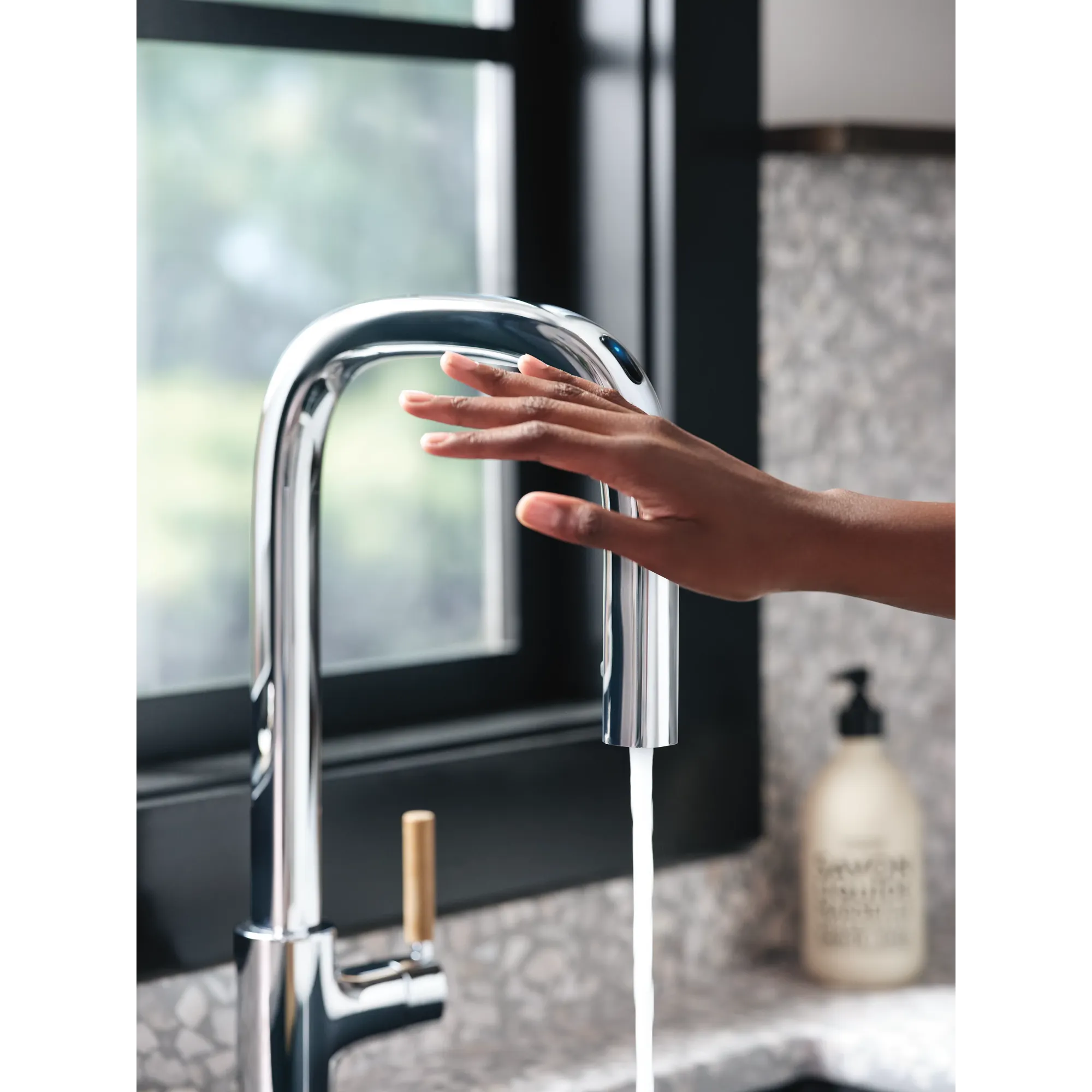 Tenon Motion Control Smart Pulldown Touchless Kitchen Faucet - Image 2