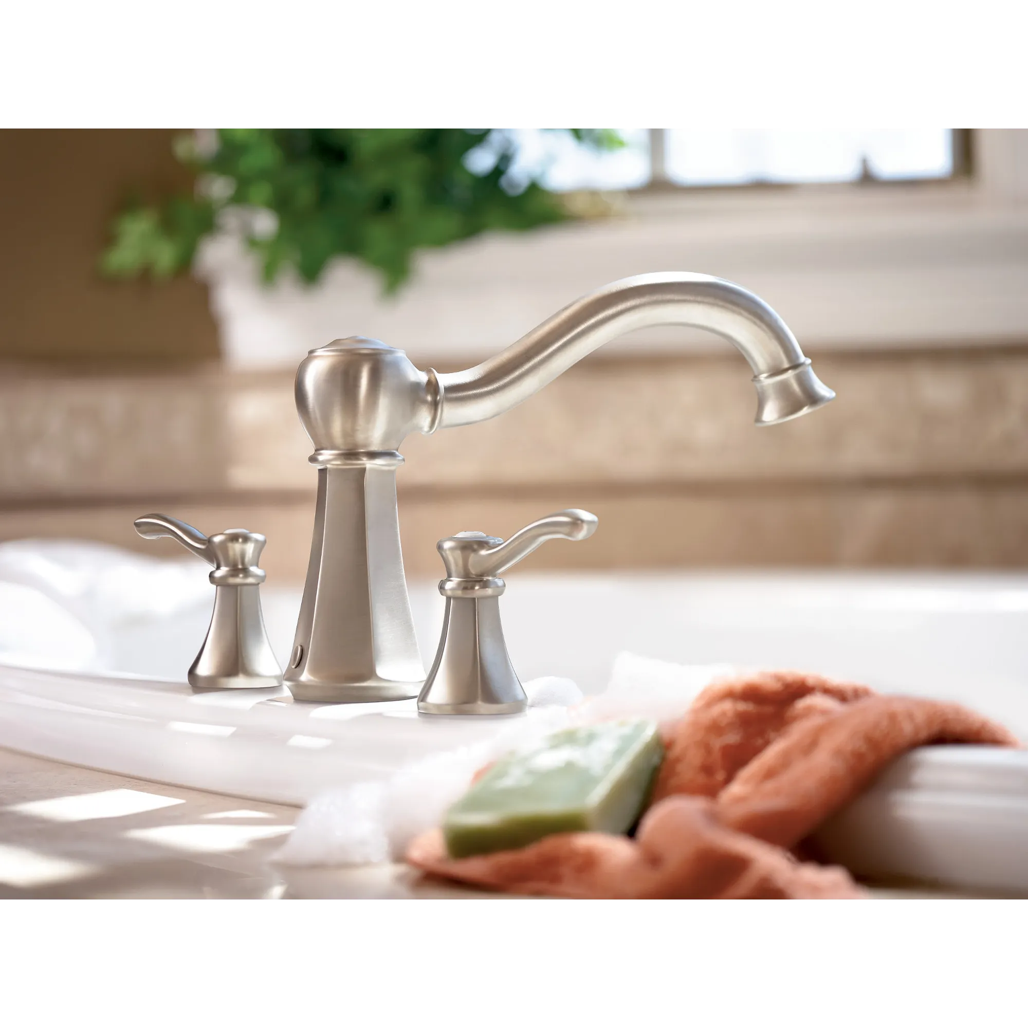 Vestige Chrome two-handle high arc roman tub faucet - Image 7