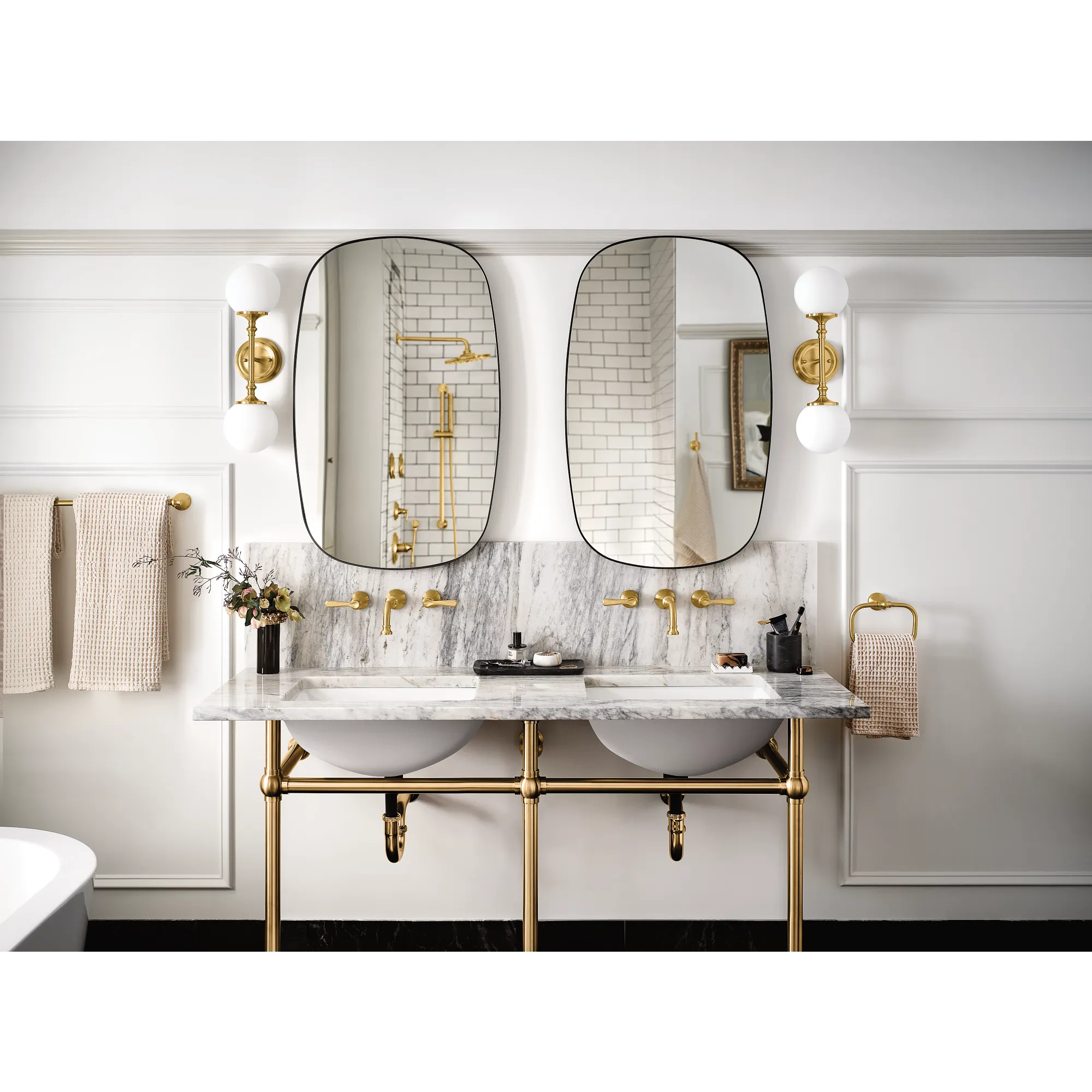 Colinet Chrome two-handle wall mount bathroom faucet - Image 11