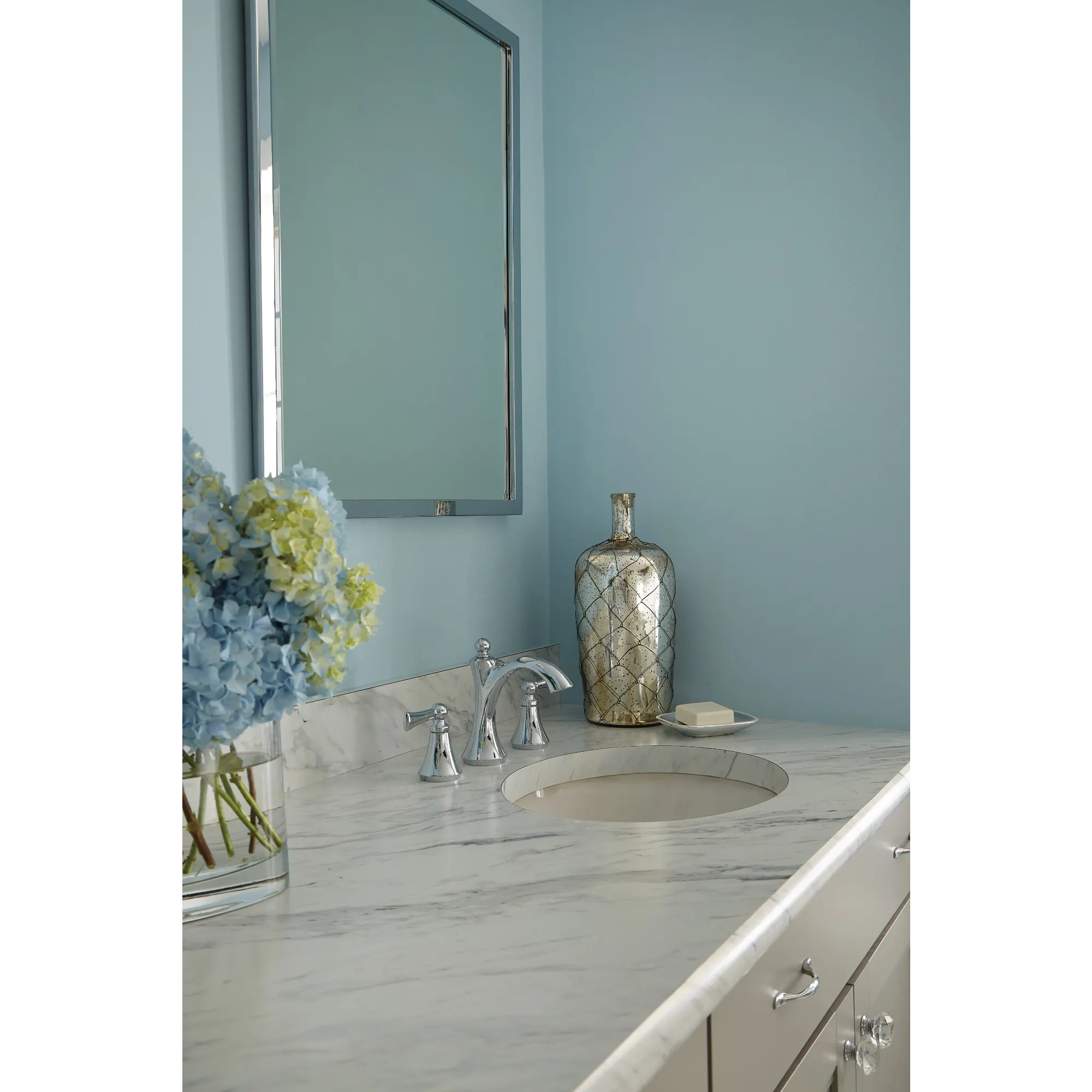 Wynford Chrome two-handle high arc bathroom faucet - Image 9