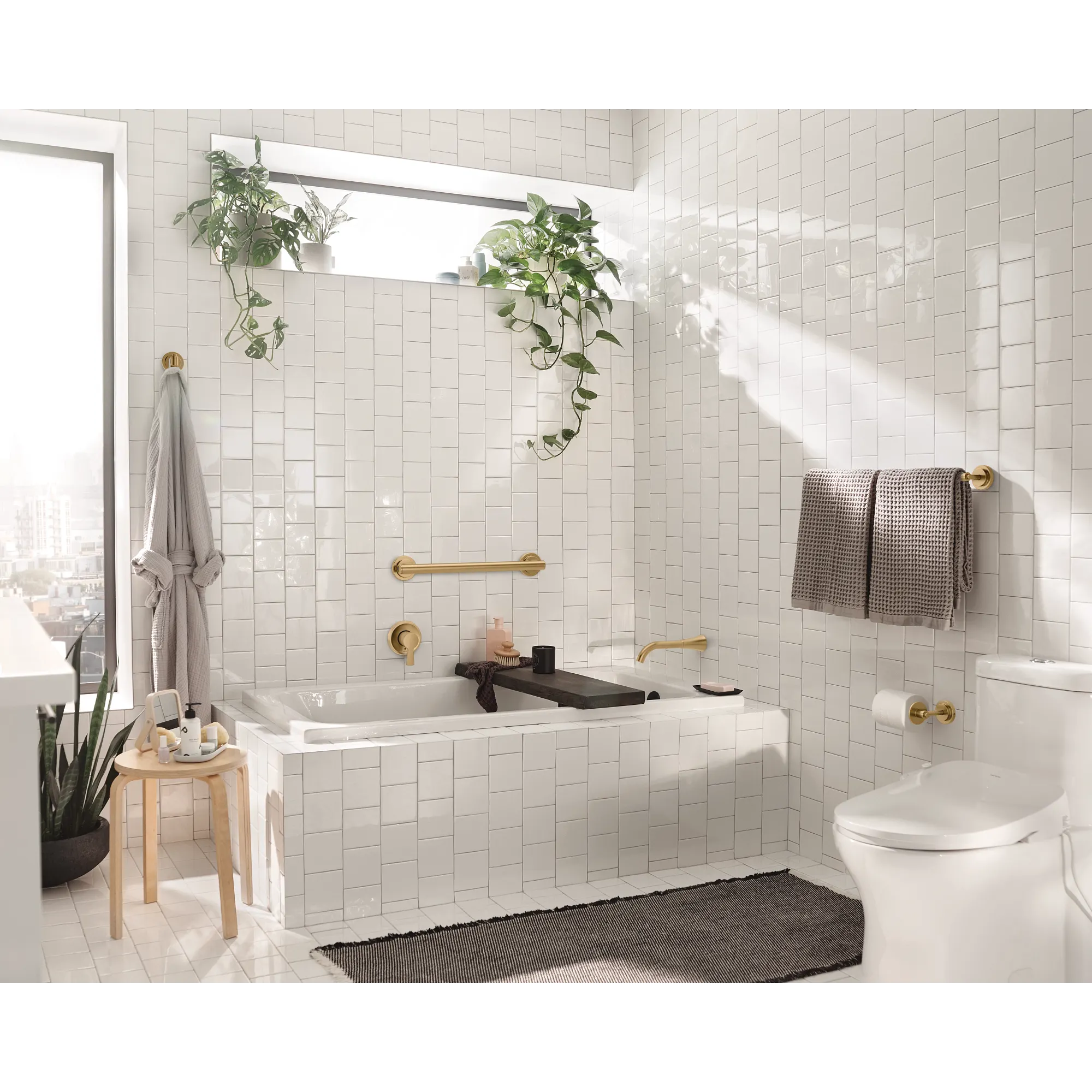 Jase Wall Mount Tub Filler Trim - Image 15
