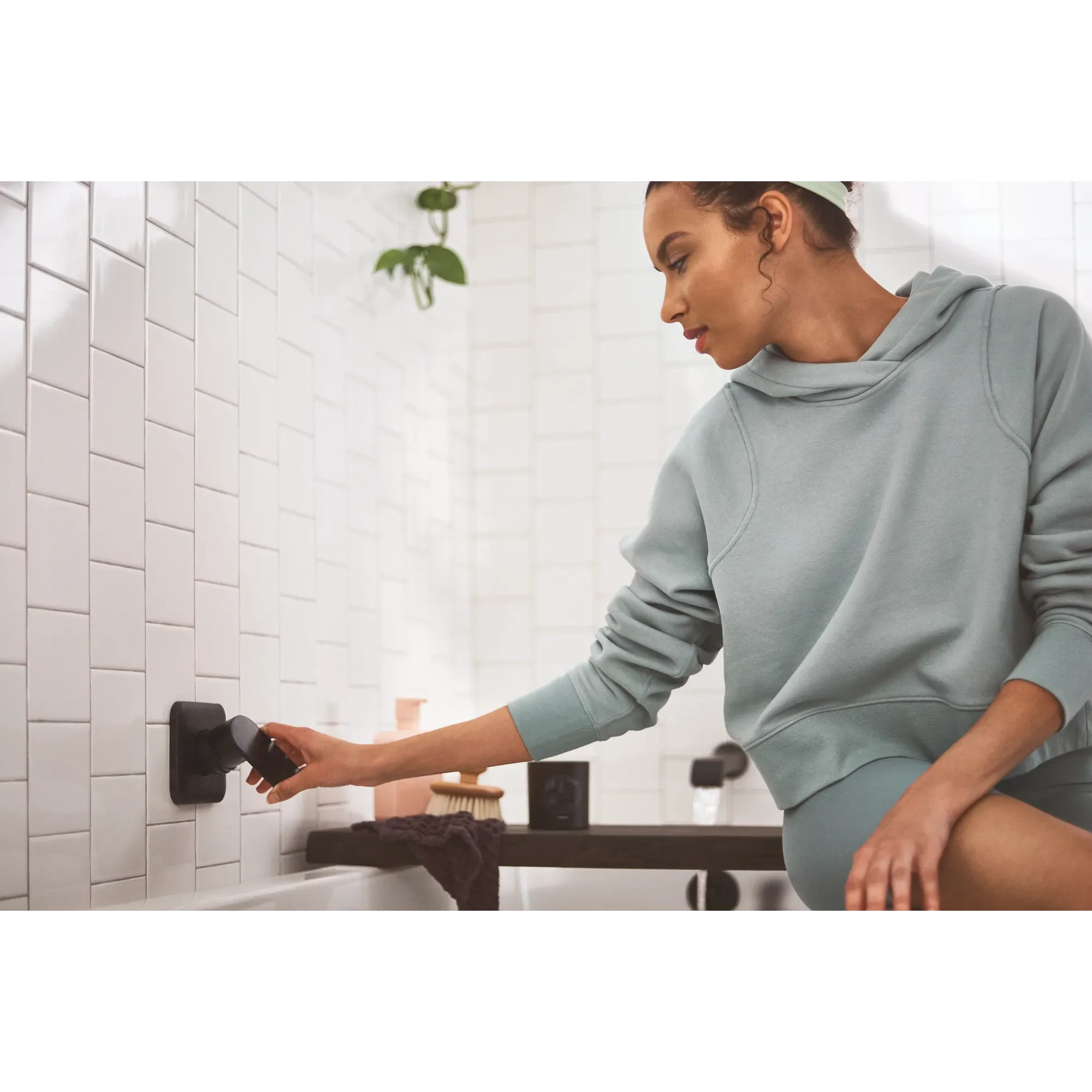 Genta LX Wall Mount Tub Filler Trim - Image 11