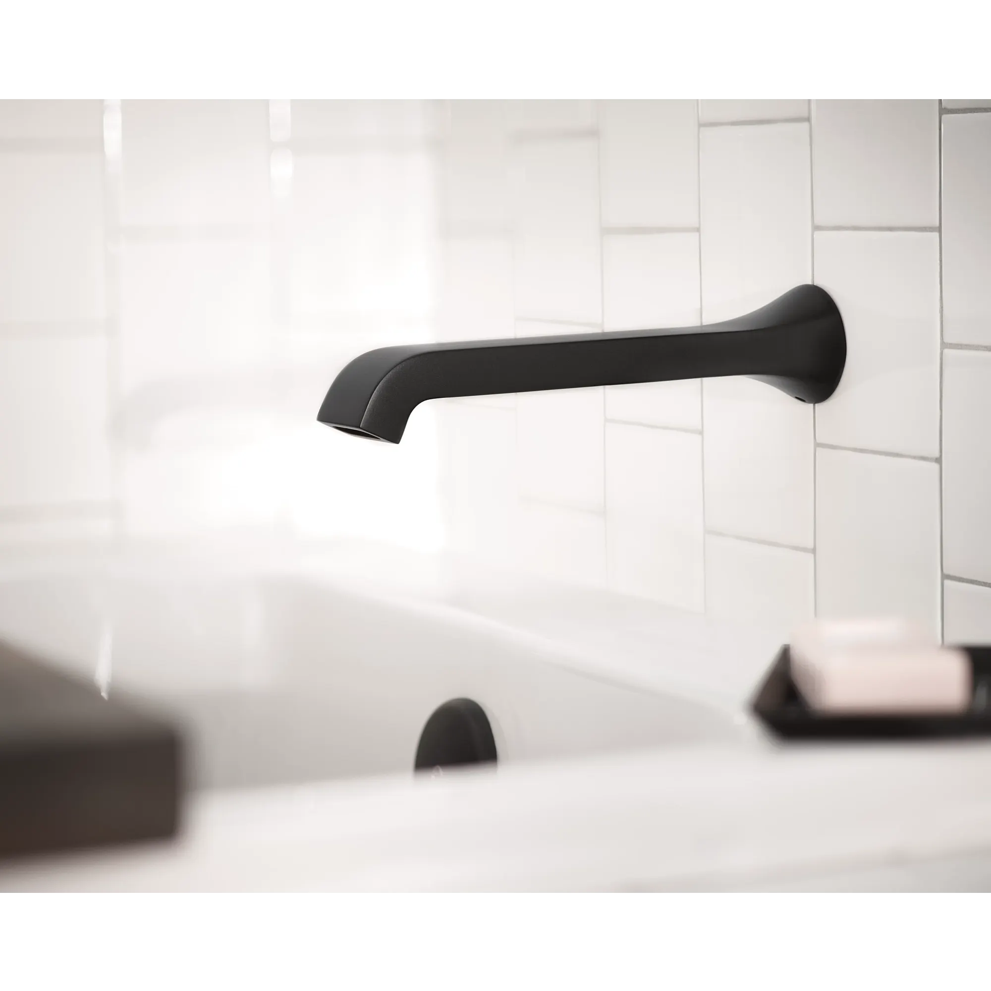 Genta LX Wall Mount Tub Filler Trim - Image 5