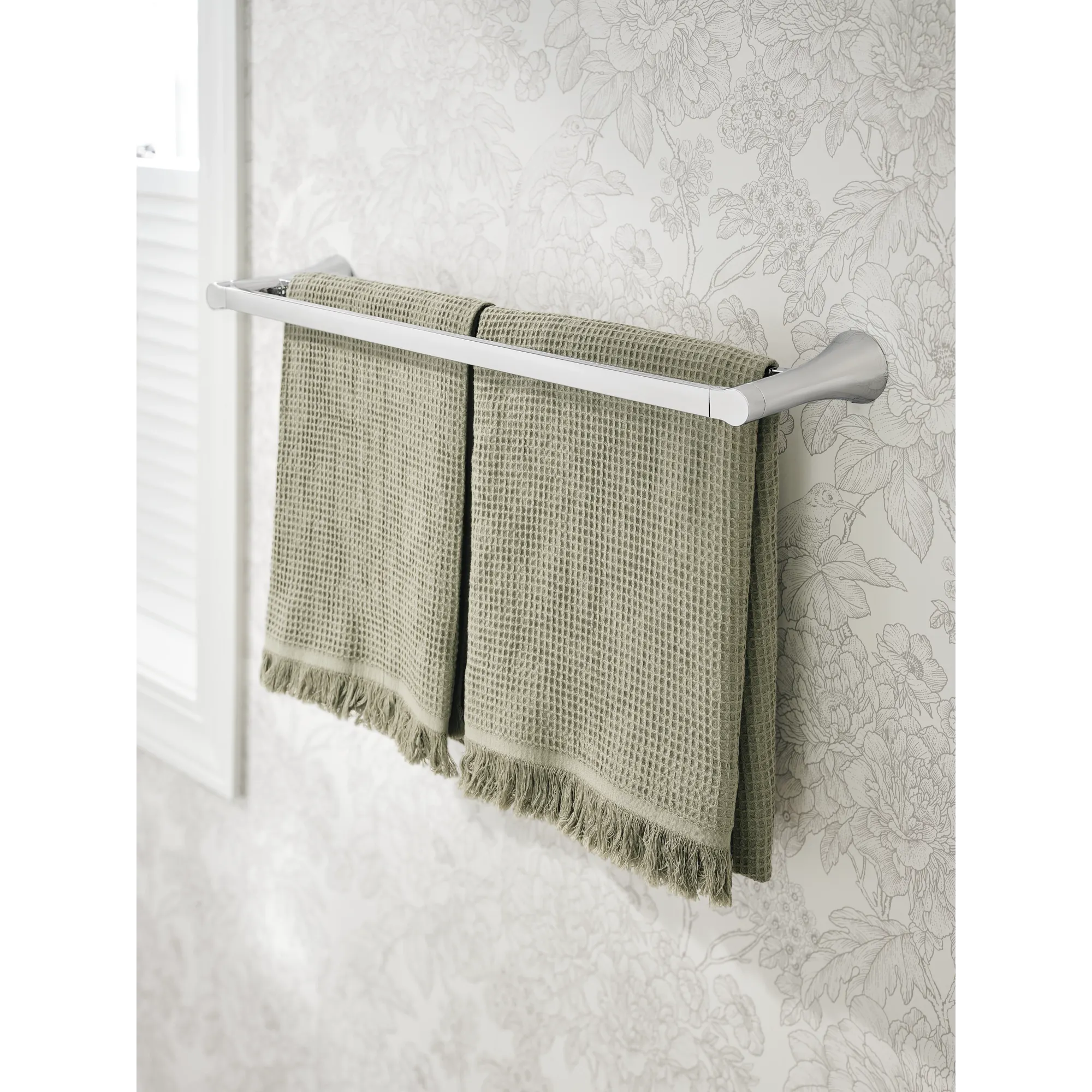 Mikah Chrome double towel bar - Image 4