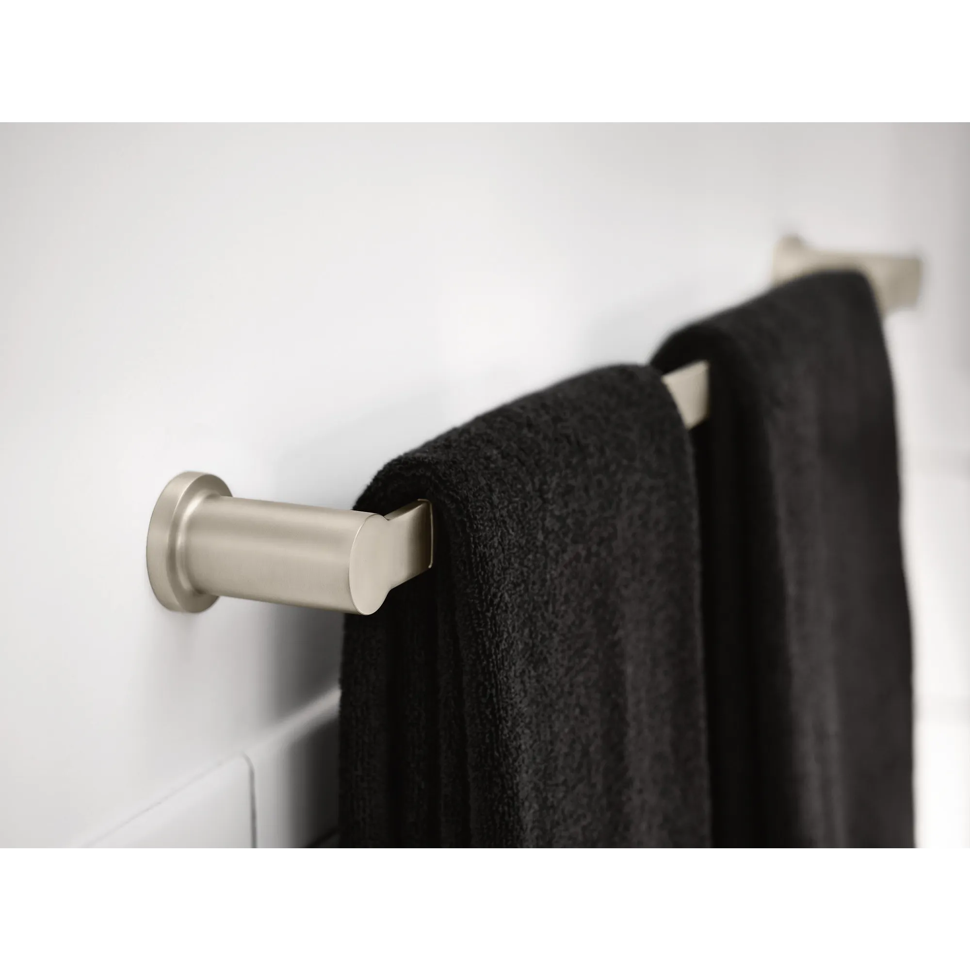 Rinza Chrome 18" towel bar - Image 13