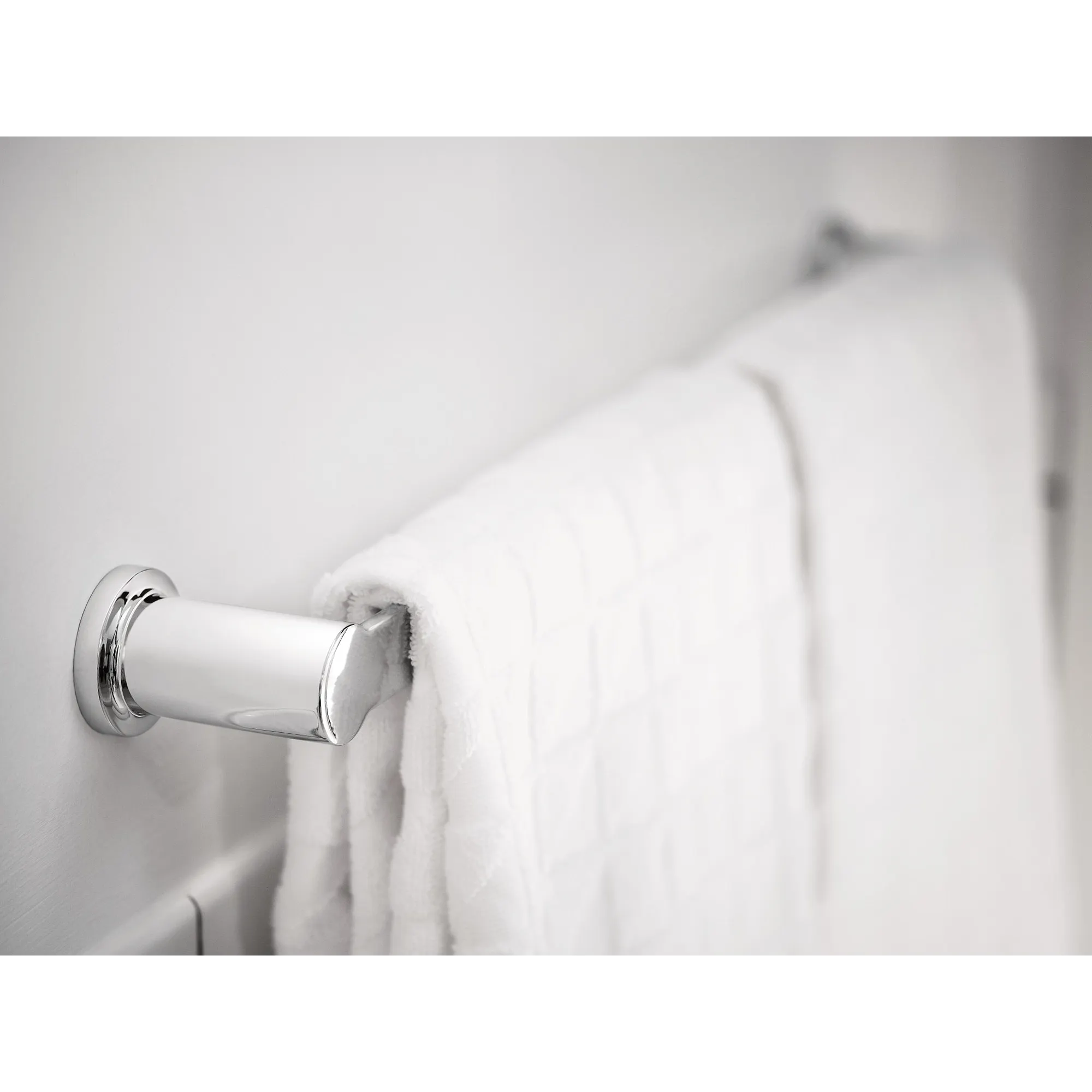 Rinza Chrome 18" towel bar - Image 2