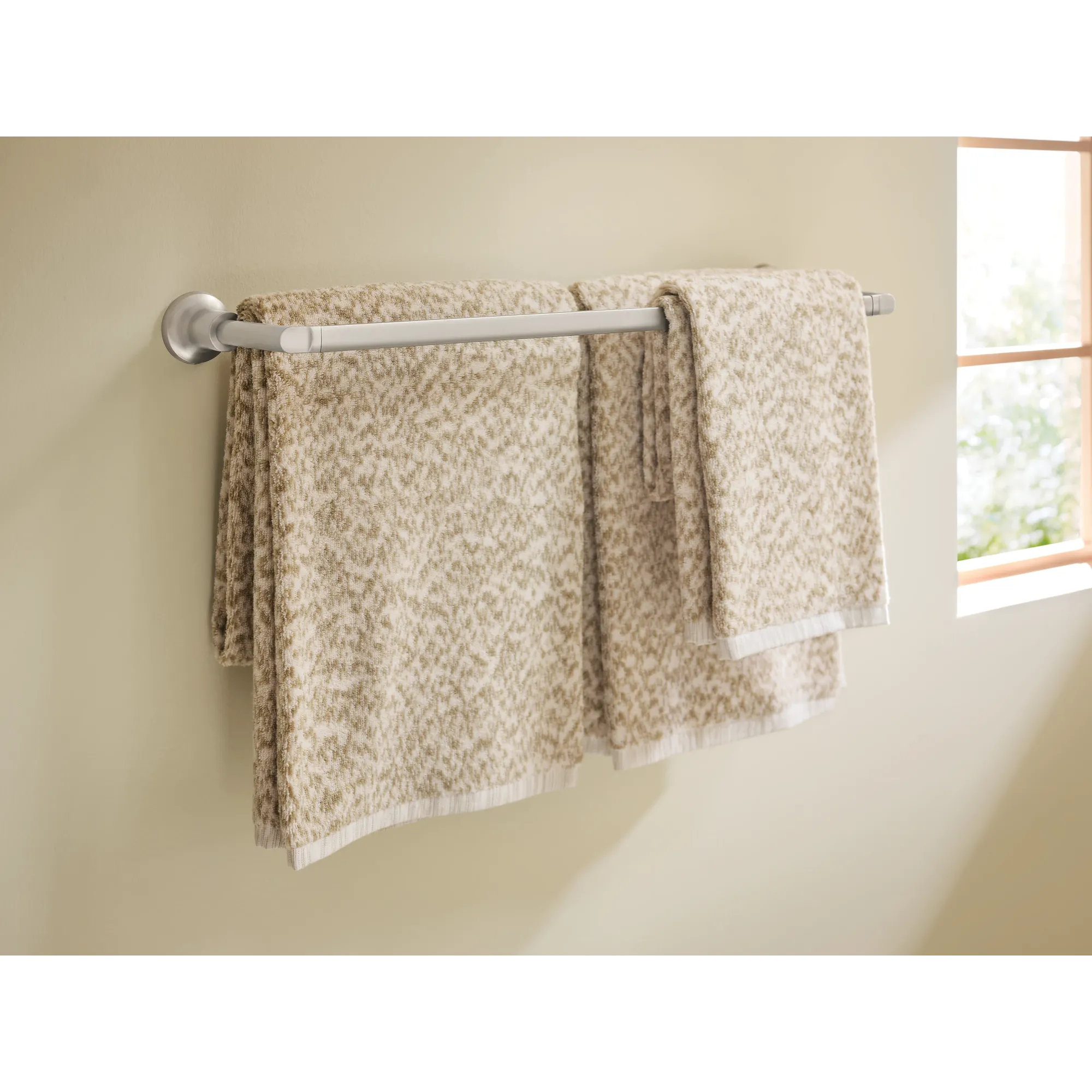 Zyla Chrome 24" double towel bar - Image 11
