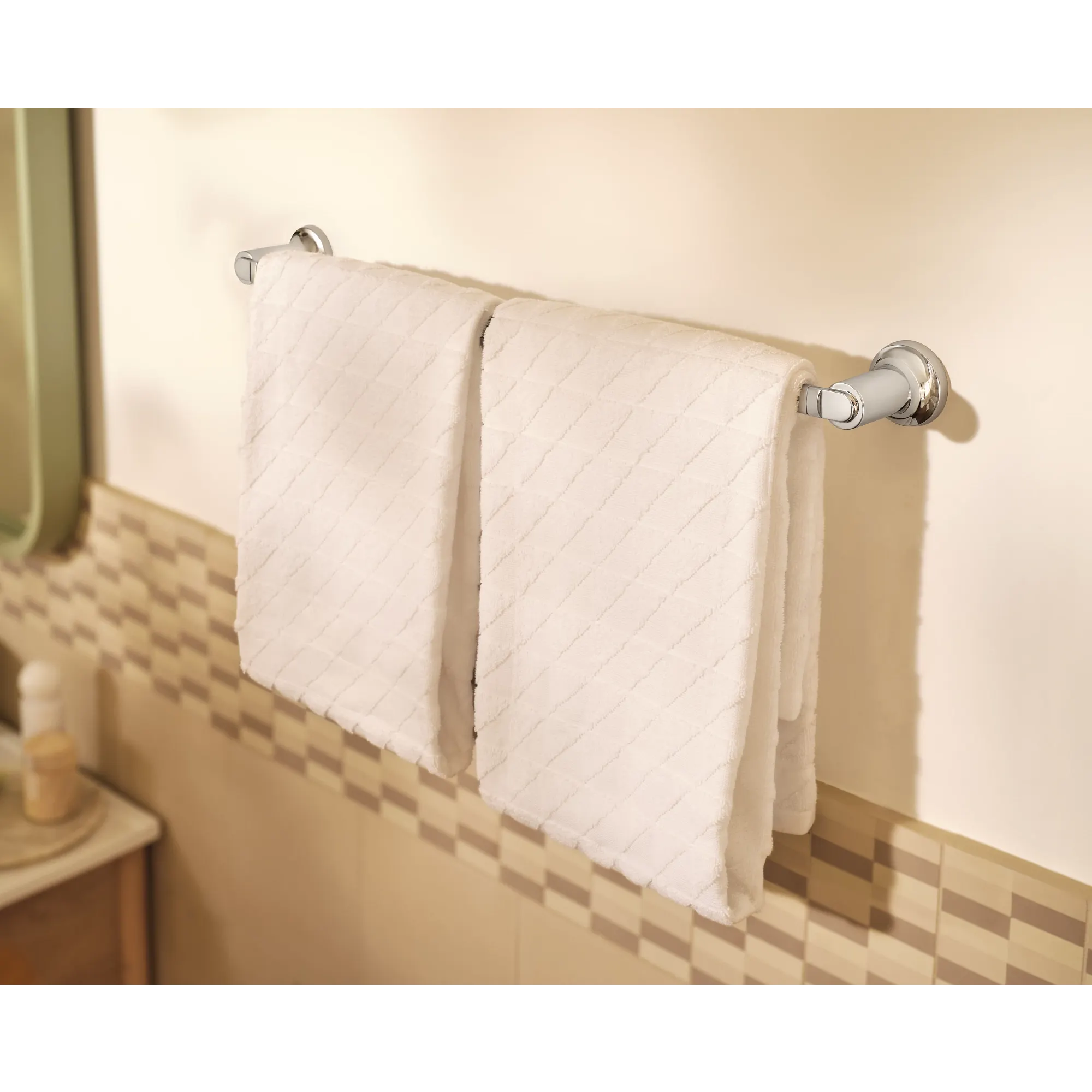 Zyla Chrome 24" towel bar - Image 5