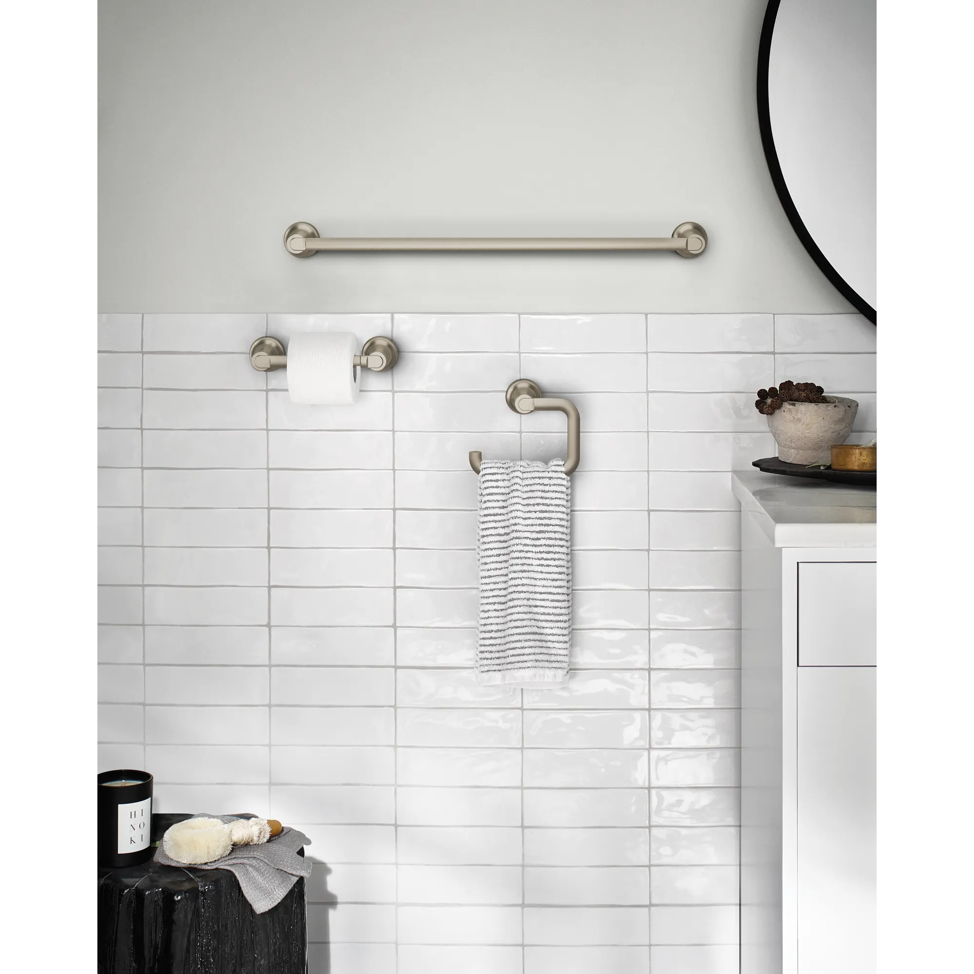 Zyla Chrome pivoting paper holder towel bar towel ring - Image 12