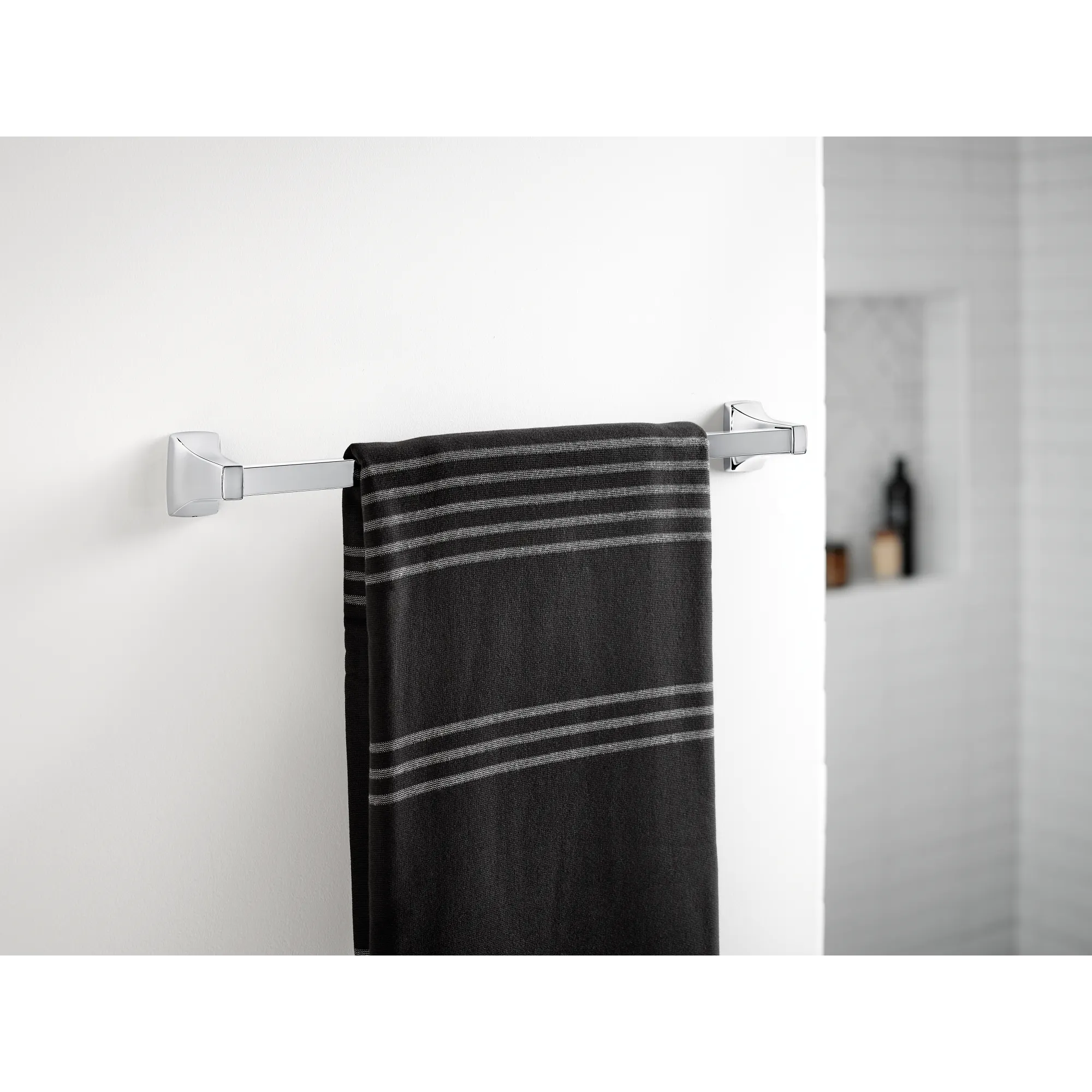 Adler 3 Piece Bath Accessory Kit - Image 3