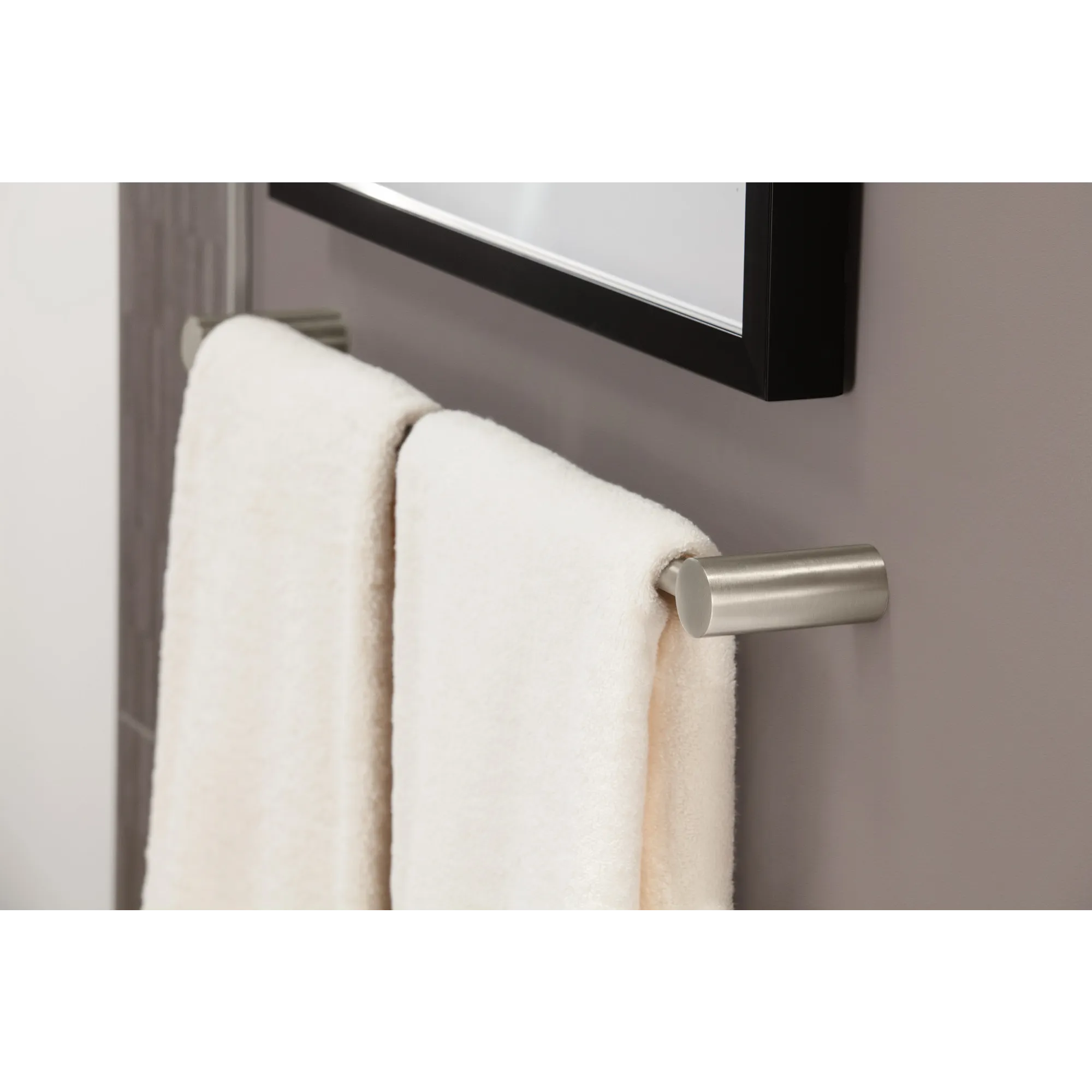 Align 18" Towel Bar - Image 12