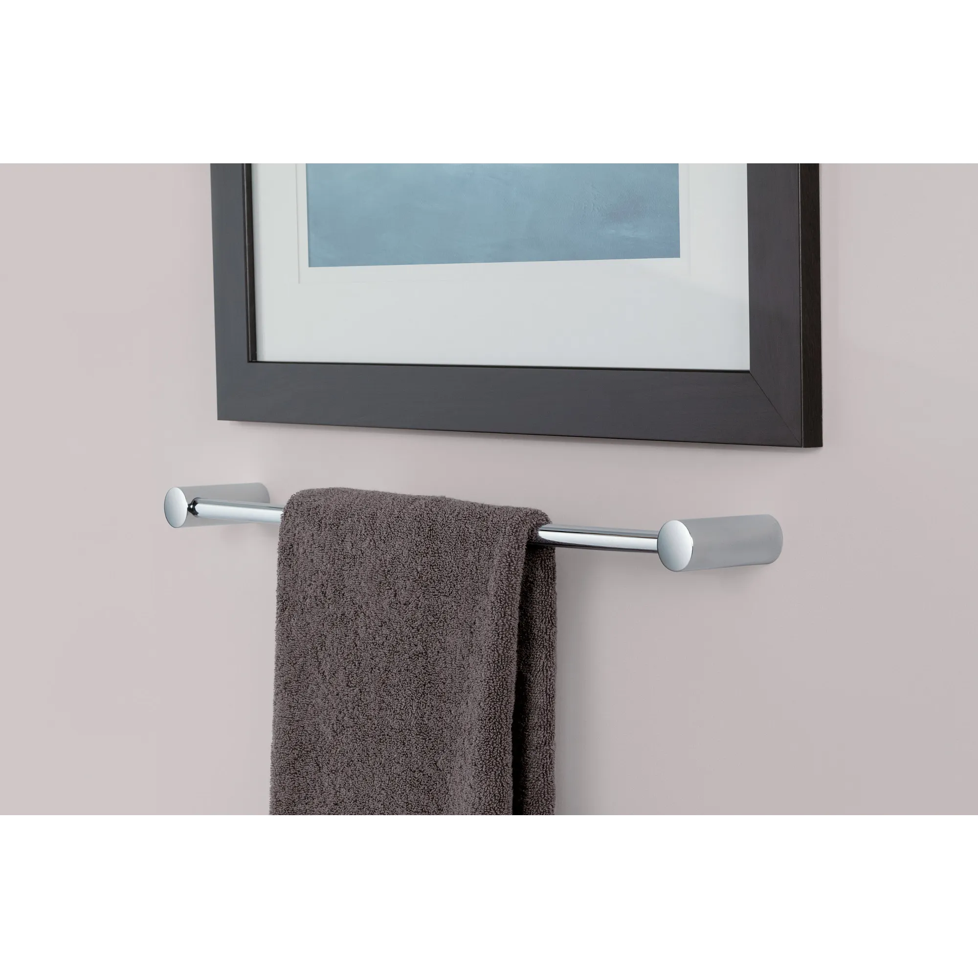 Align 18" Towel Bar - Image 3
