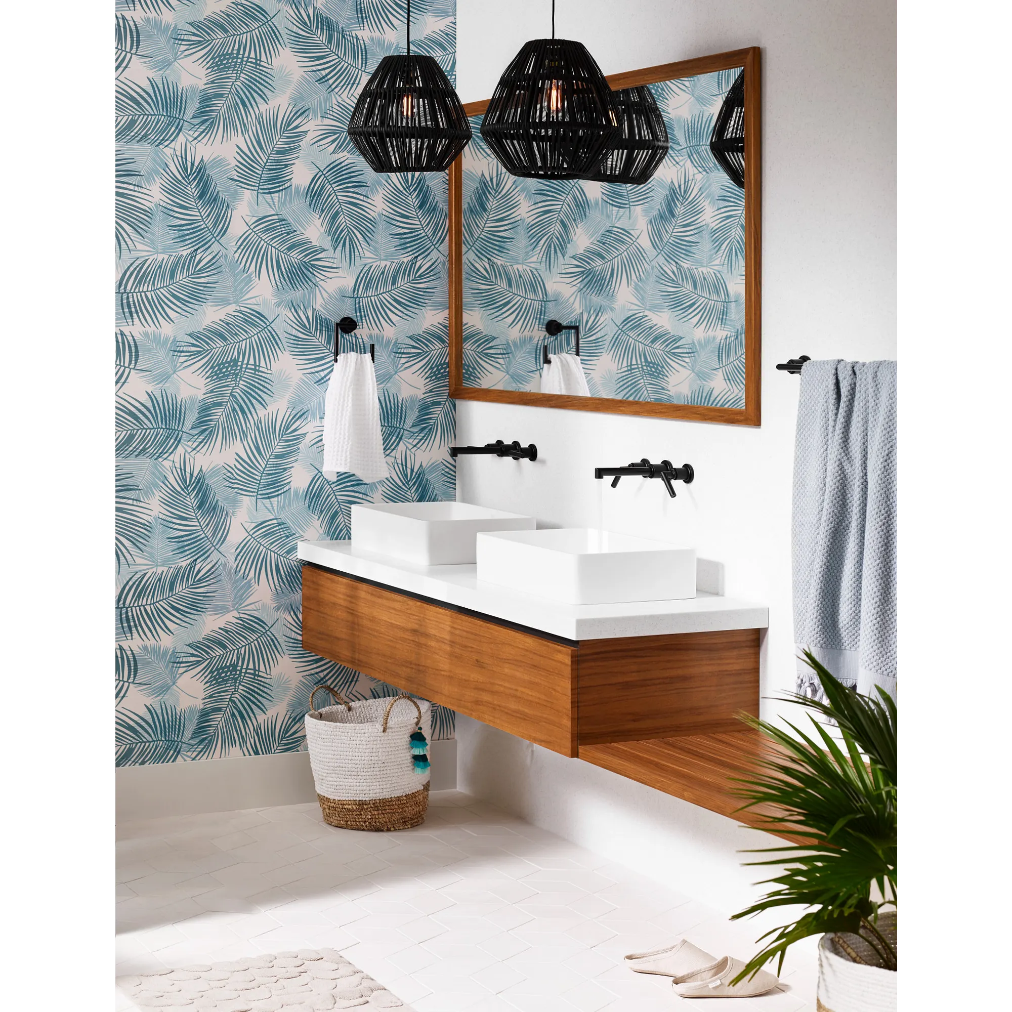 Arris 24" Towel Bar - Image 13