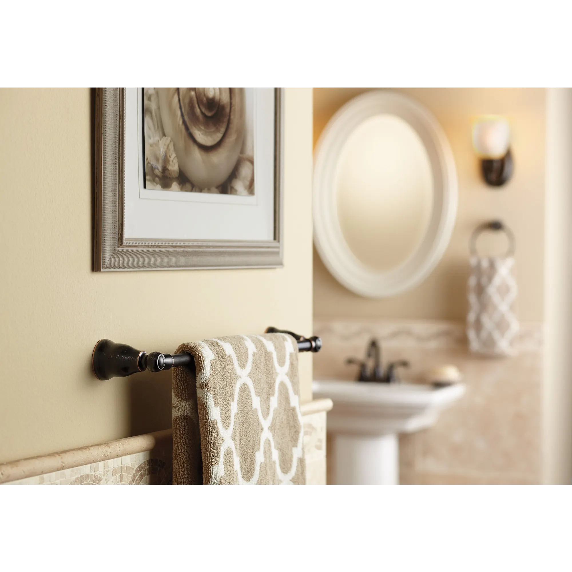 Traditional Chrome 18" Towel Bar - Image 2